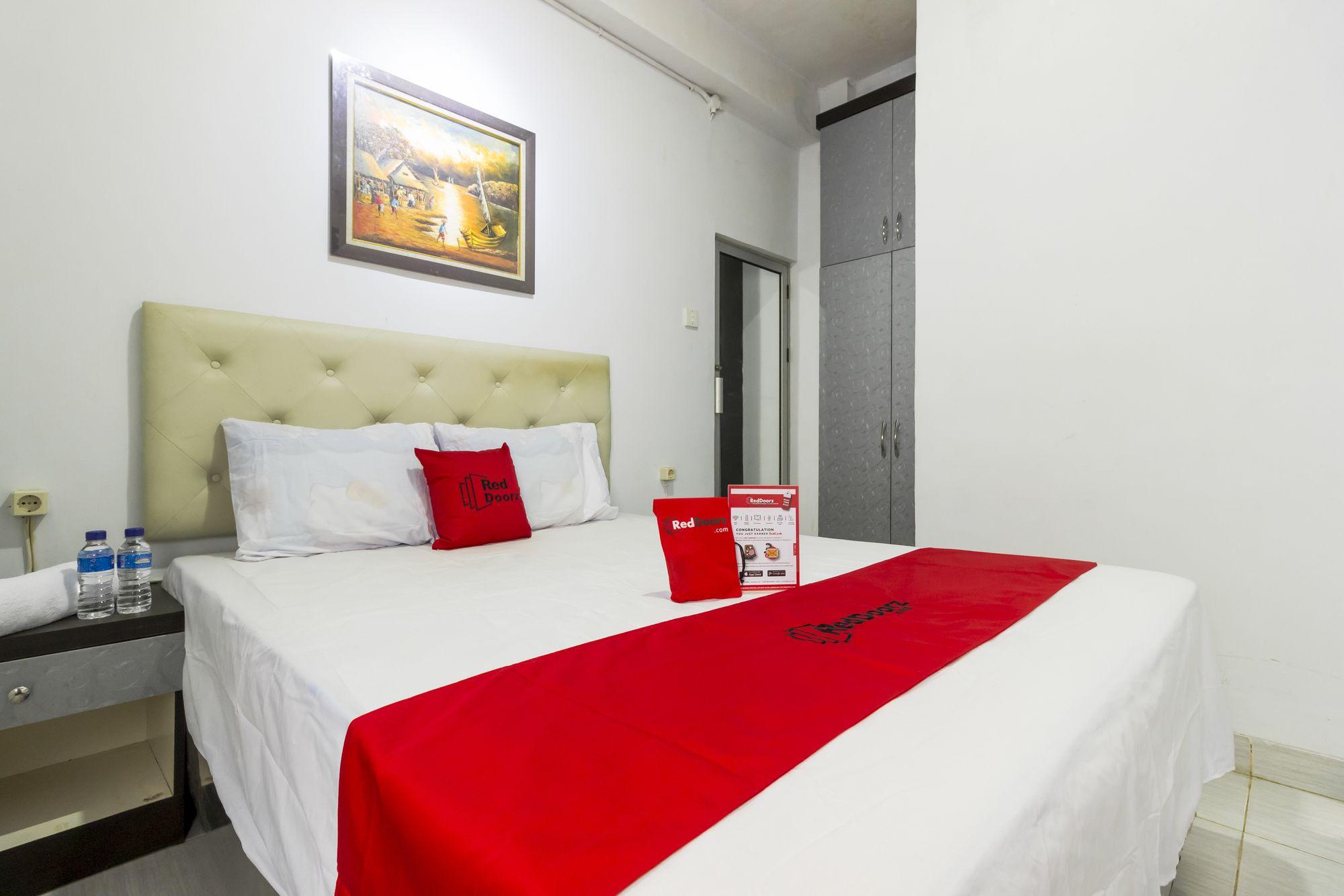 Reddoorz Near Gajah Mada Plaza 2 Hotel Jakarta Exterior photo
